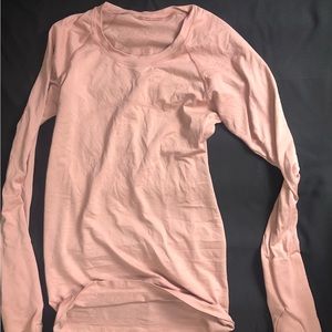 Lululemon top light pink size 6